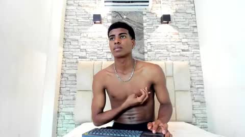 XAVI online show from December 2025 08:15:02 PM