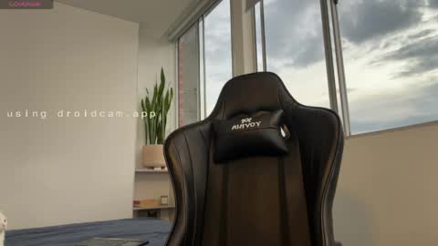Snapshot of xavier_colleman chatting on May 2026 11:04:01 AM Xavier online show from May 2026 11:04:01 AM