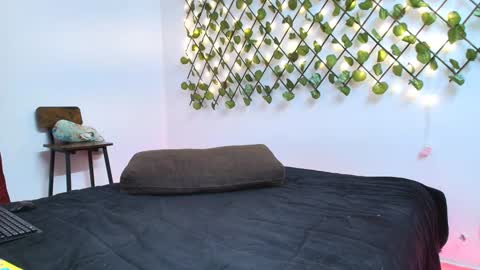 xblackandwhitexx online show from December 2024 04:38:01 PM