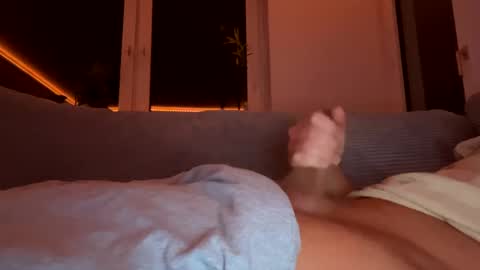 Snapshot of xbonbonx chatting on December 2024 06:16:01 PM BonBon online show from December 2024 06:16:01 PM