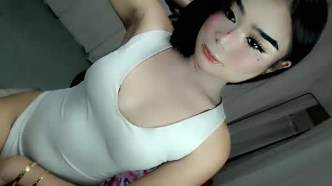 Snapshot of xchinita_kyanggx chatting on May 2026 12:27:01 AM kianna online show from May 2026 12:27:01 AM