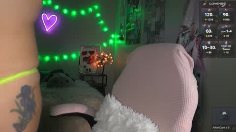 Snapshot of xclusivesecrets chatting on February 2026 01:35:02 AM spoil me here online show from February 2026 01:35:02 AM