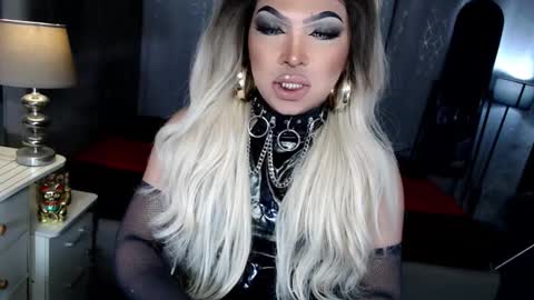 Snapshot of xdirtyflirtyx chatting on October 2025 07:03:01 PM Zhavia online show from October 2025 07:03:01 PM