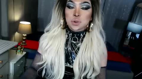 Snapshot of xdirtyflirtyx chatting on October 2025 07:36:02 PM Zhavia online show from October 2025 07:36:02 PM