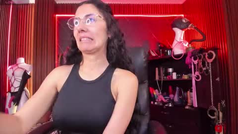 XiaQueen   I M online show from November 2025 08:16:01 PM