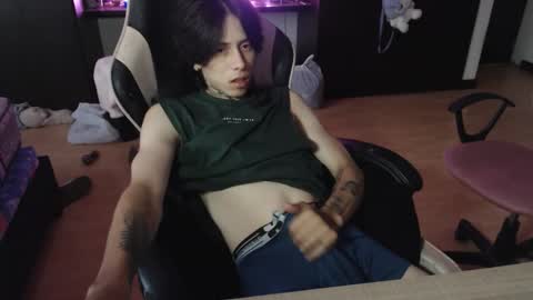 xIce Boy online show from December 2025 10:36:01 PM