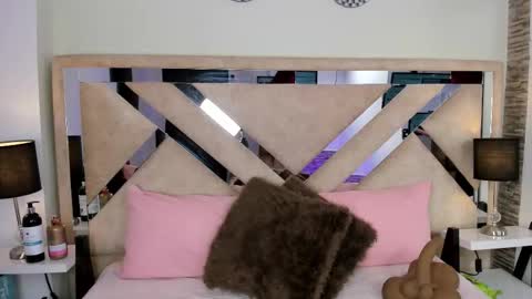 Xime  online show from February 2026 03:51:02 AM