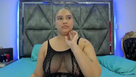 Snapshot of ximenarusso chatting on January 2025 09:36:02 AM online show from January 2025 09:36:02 AM