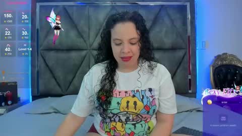 Snapshot of ximenarusso chatting on February 2025 02:50:02 AM online show from February 2025 02:50:02 AM