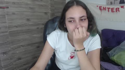 lunna online show from December 2024 03:08:02 PM