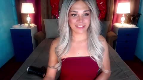 Snapshot of xnaughty_haileyx chatting on February 2025 02:34:01 PM Hailey online show from February 2025 02:34:01 PM