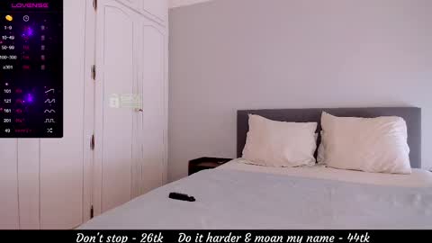 Nina  John  online show from February 2025 11:47:02 AM