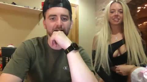 xoprincesspeachxo online show from September 2025 12:04:01 AM