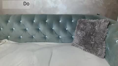 xqueencarox online show from November 2025 01:51:02 AM