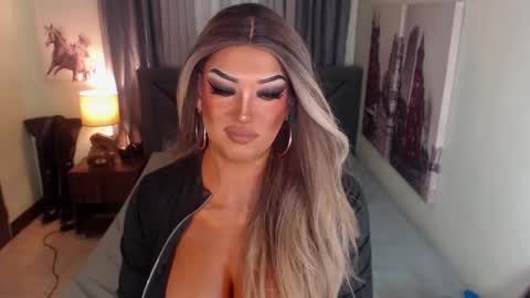 Cattaleya online show from March 2025 04:12:02 AM