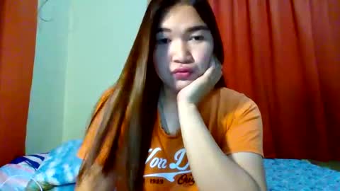 Snapshot of xsweetiemajax chatting on January 2025 03:50:02 AM HI IM PAULINE online show from January 2025 03:50:02 AM