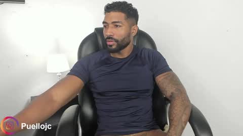 Snapshot of xtipp3r chatting on May 2026 11:37:01 AM Stipp3r online show from May 2026 11:37:01 AM