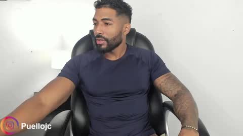 Snapshot of xtipp3r chatting on May 2026 11:28:02 AM Stipp3r online show from May 2026 11:28:02 AM