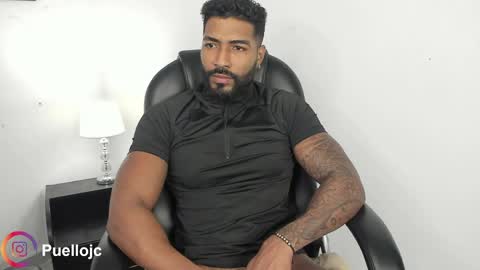 Snapshot of xtipp3r chatting on May 2026 11:30:02 AM Stipp3r online show from May 2026 11:30:02 AM