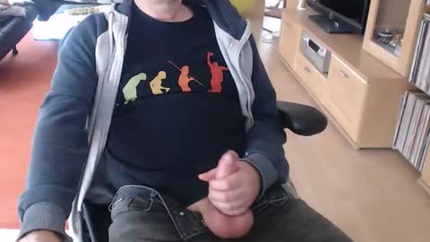 Snapshot of xtommix69 chatting on October 2025 12:04:02 PM xtommix69 online show from October 2025 12:04:02 PM