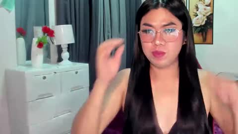 Snapshot of xvalentinafox chatting on December 2024 01:11:02 PM Hairy Queen Valentina online show from December 2024 01:11:02 PM