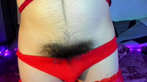 Snapshot of xvalentinafox chatting on December 2024 07:15:01 AM Hairy Queen Valentina online show from December 2024 07:15:01 AM