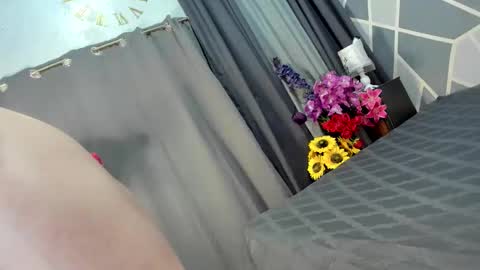 Snapshot of xvalentinafox chatting on February 2025 05:26:01 AM Hairy Queen Valentina online show from February 2025 05:26:01 AM