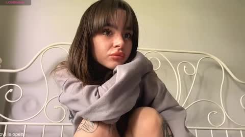 Lily online show from May 2026 11:49:02 AM
