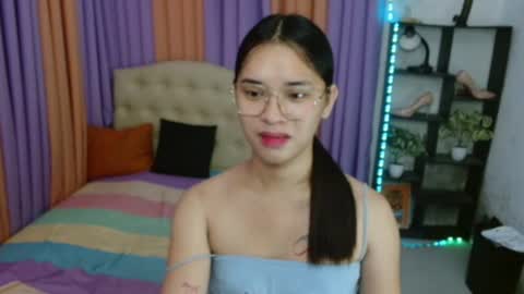 CHLOES ROOM online show from November 2025 12:55:02 AM