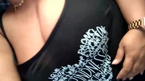Snapshot of xxboobsiexx chatting on October 2025 02:23:01 AM xxboobsiexx online show from October 2025 02:23:01 AM