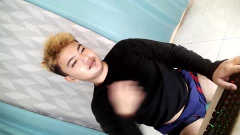 Loyd online show from November 2025 09:59:02 PM