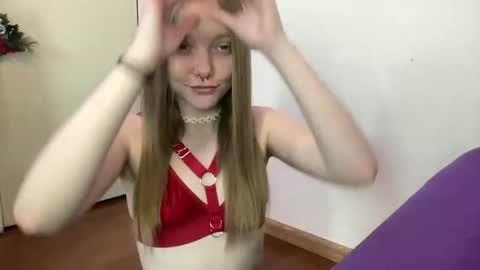 LoveAnastasia online show from December 2025 04:57:01 PM