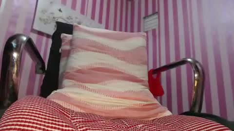 xxrowenatastycockforyouxx online show from October 2025 04:37:01 AM