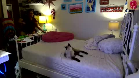 Snapshot of xxstrawberryjanexx chatting on November 2025 07:19:02 AM Strawberry Jane online show from November 2025 07:19:02 AM