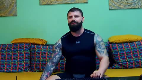 Xtream Leonard online show from February 2025 08:10:01 PM