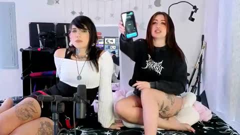 Muse n Poppy online show from February 2026 10:49:02 PM