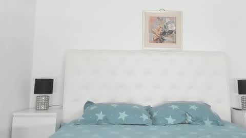 Elvira online show from February 2025 07:01:02 AM