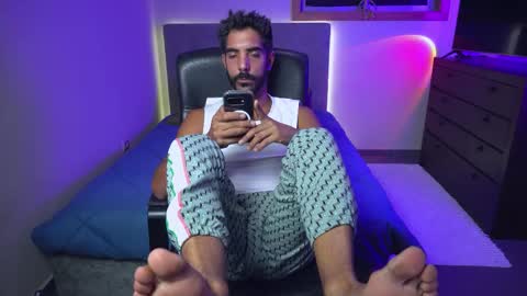 Snapshot of xxxhabibi chatting on October 2025 04:40:01 PM xxxhabibi online show from October 2025 04:40:01 PM