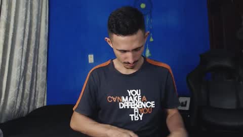 Kev online show from November 2025 08:19:01 PM