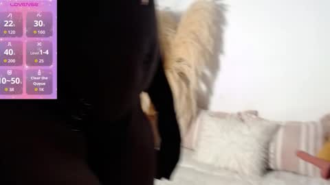 Snapshot of xyomarawild chatting on October 2025 09:59:02 PM xyomarawild online show from October 2025 09:59:02 PM