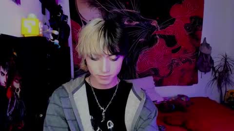 xzerox_ online show from December 2025 12:18:02 AM