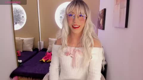Snapshot of yakitai chatting on May 2026 03:35:02 AM Yaki online show from May 2026 03:35:02 AM