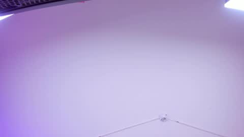 Snapshot of yalezka_ chatting on May 2026 10:36:01 AM Yalezka online show from May 2026 10:36:01 AM