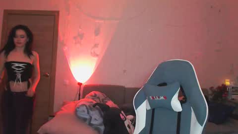 Yami online show from January 2025 08:42:01 PM