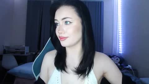 Snapshot of yamilean chatting on February 2026 12:00:02 AM Yami online show from February 2026 12:00:02 AM