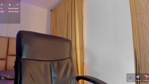 Naomi online show from October 2025 08:05:02 PM