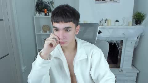 yamitwink online show from November 2025 08:21:02 PM