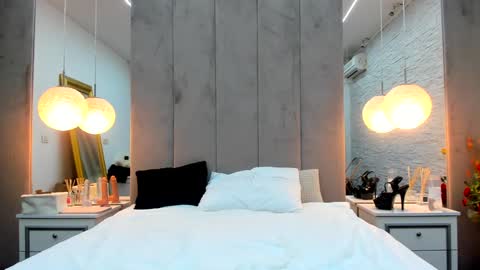 Snapshot of yana_miana chatting on December 2024 08:48:01 PM Yana online show from December 2024 08:48:01 PM