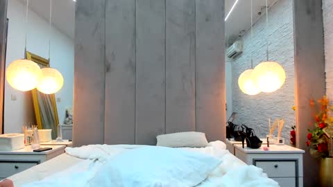 Snapshot of yana_miana chatting on January 2025 06:59:02 PM Yana online show from January 2025 06:59:02 PM