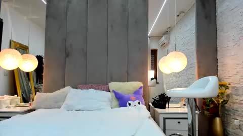 Snapshot of yana_miana chatting on March 2025 07:08:02 AM Yana online show from March 2025 07:08:02 AM